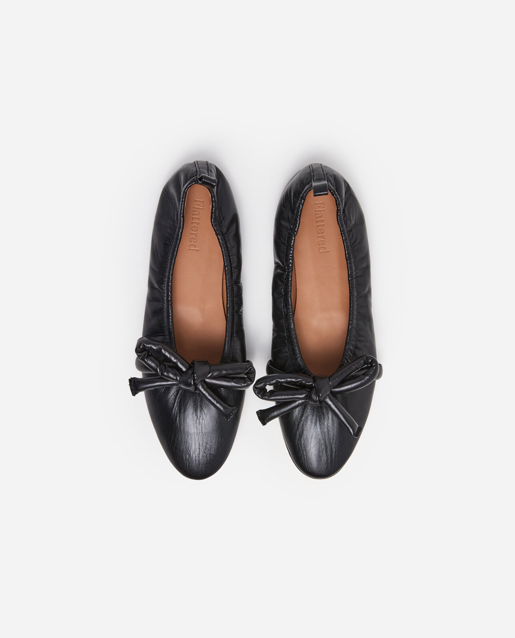 Polly Leather Black | Flattered.com
